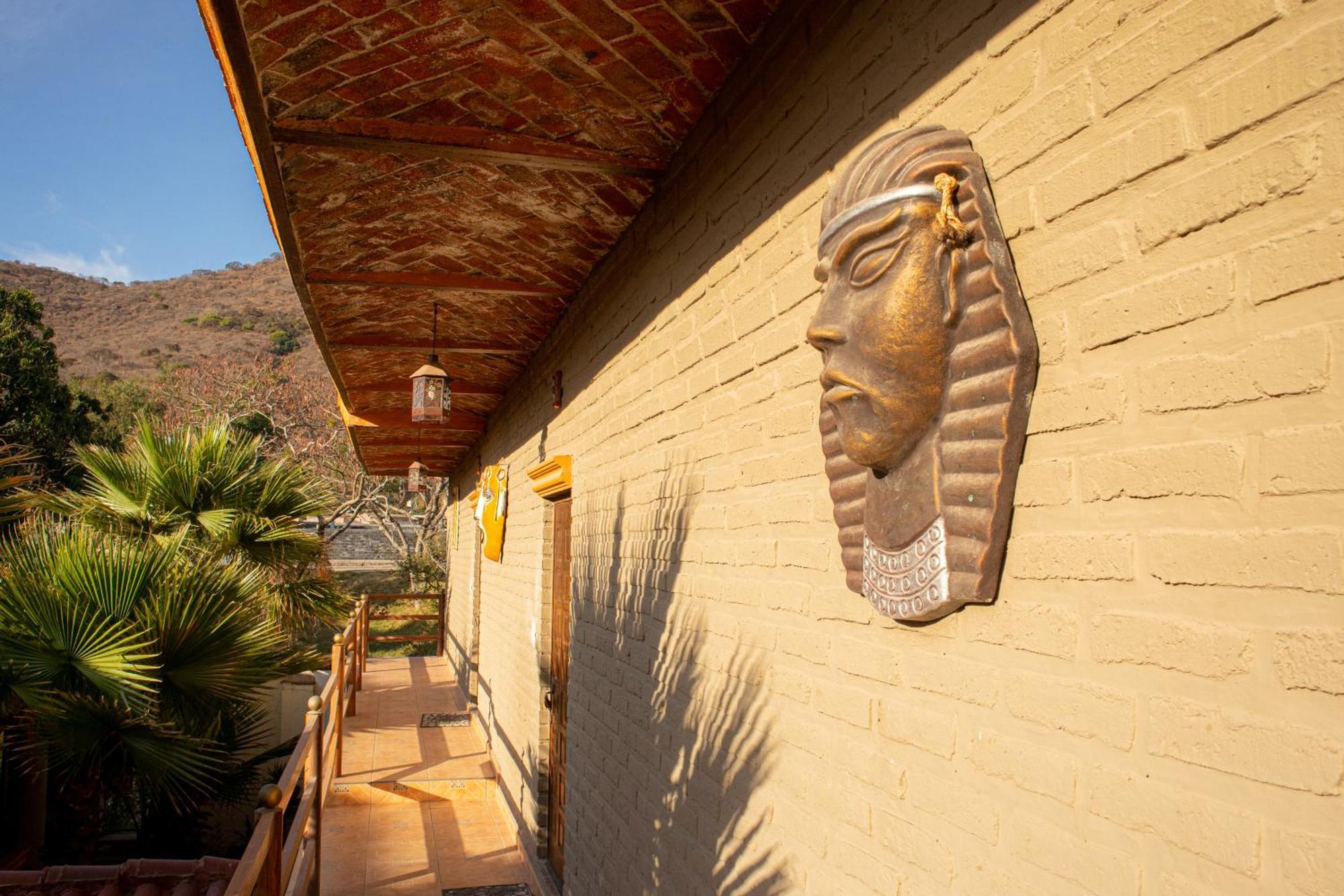 Hotel El Dorado - Cerca De Chapala Y Del Aeropuerto Ixtlahuacán de los Membrillos 외부 사진