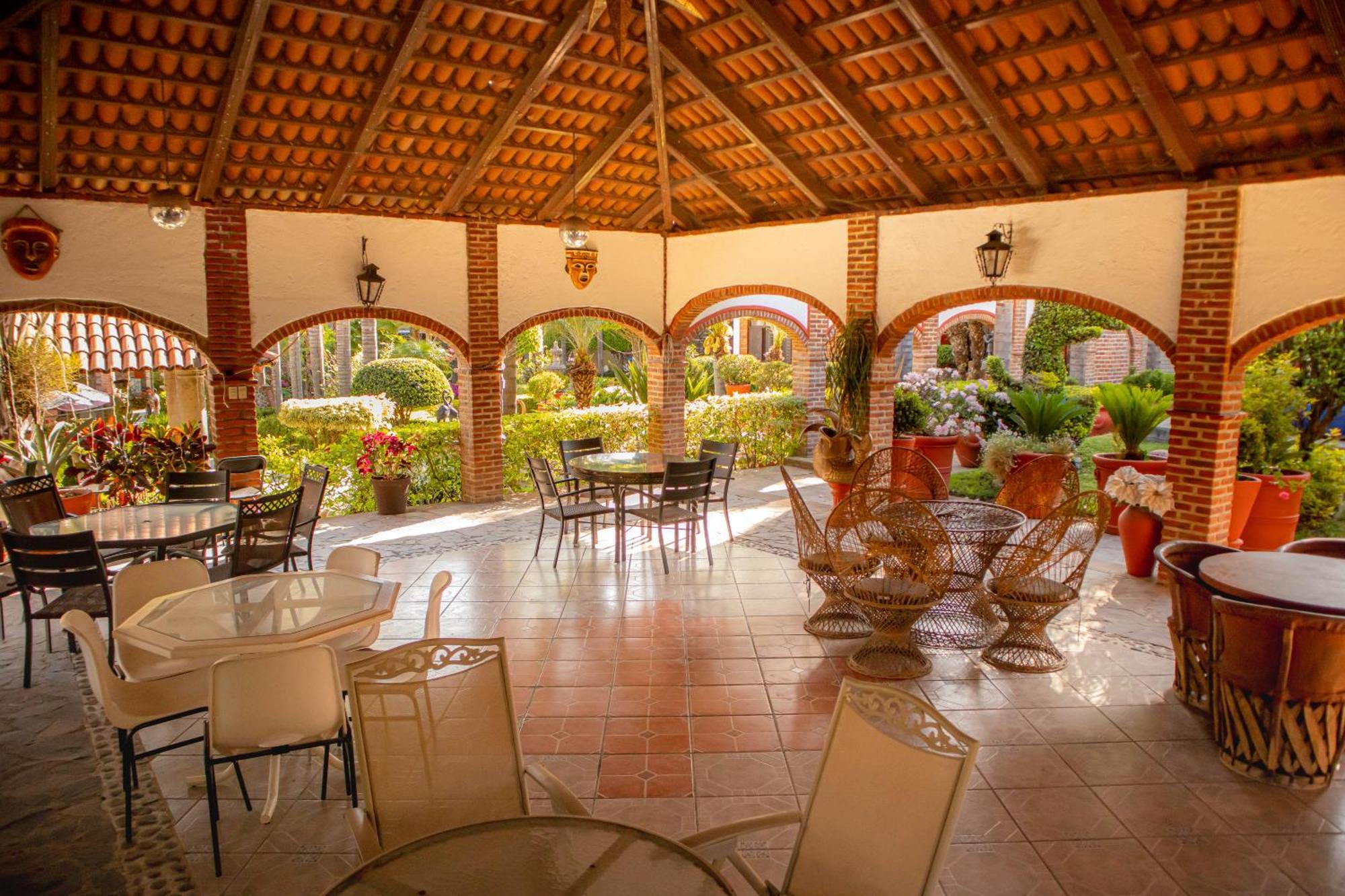 Hotel El Dorado - Cerca De Chapala Y Del Aeropuerto Ixtlahuacán de los Membrillos 외부 사진