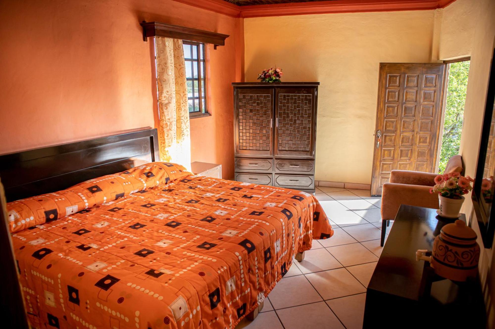 Hotel El Dorado - Cerca De Chapala Y Del Aeropuerto Ixtlahuacán de los Membrillos 외부 사진