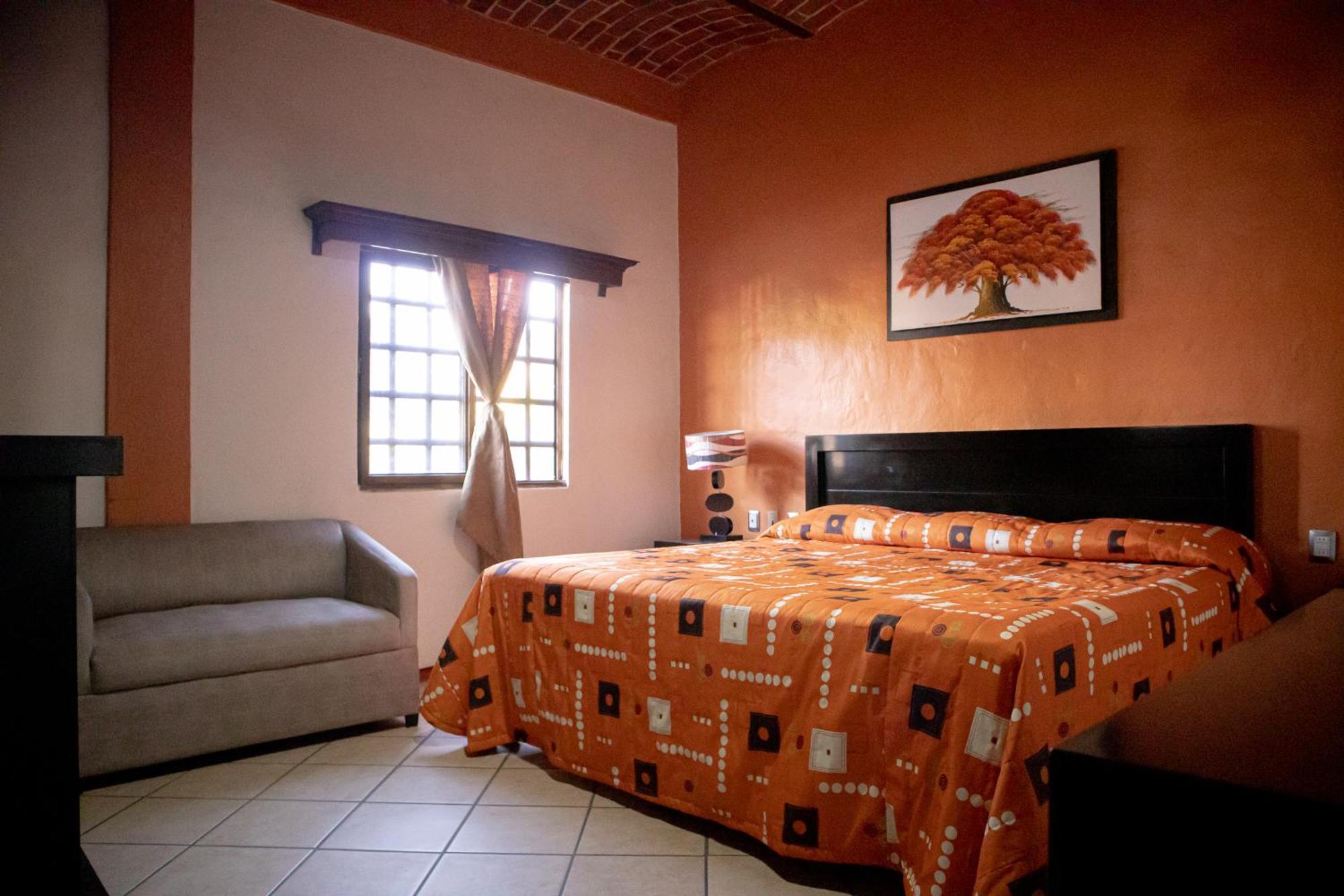 Hotel El Dorado - Cerca De Chapala Y Del Aeropuerto Ixtlahuacán de los Membrillos 외부 사진